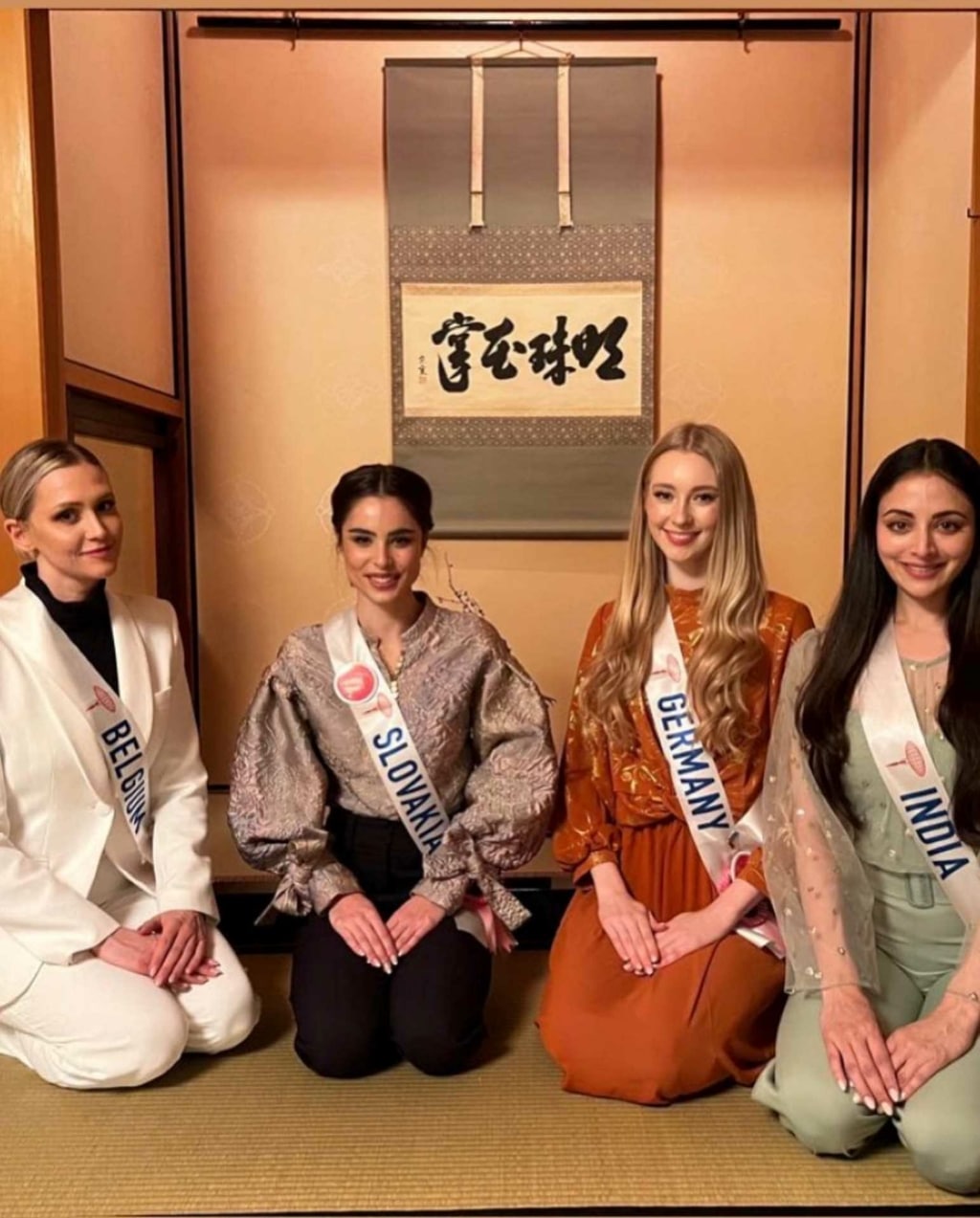 4 miss au Japon dont Jasmine, cliente Hairdreams