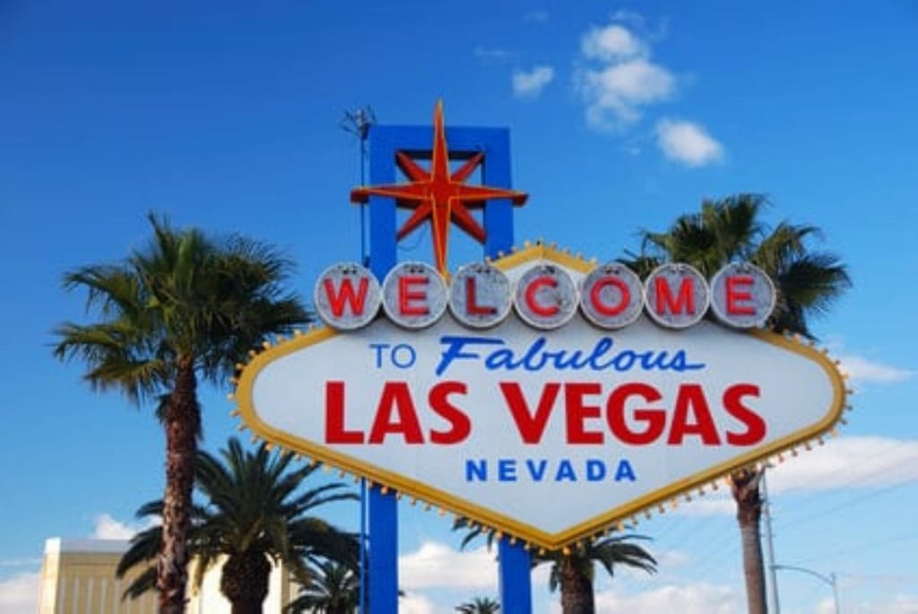 Willkommens Schild am Stadtrand von Las Vegas